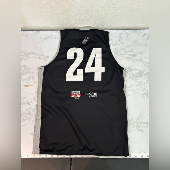 Spurs Give Pizza Hut Youth Basketball Jersey YM Reversible Black Silver 24​ - Picture 2 of 3